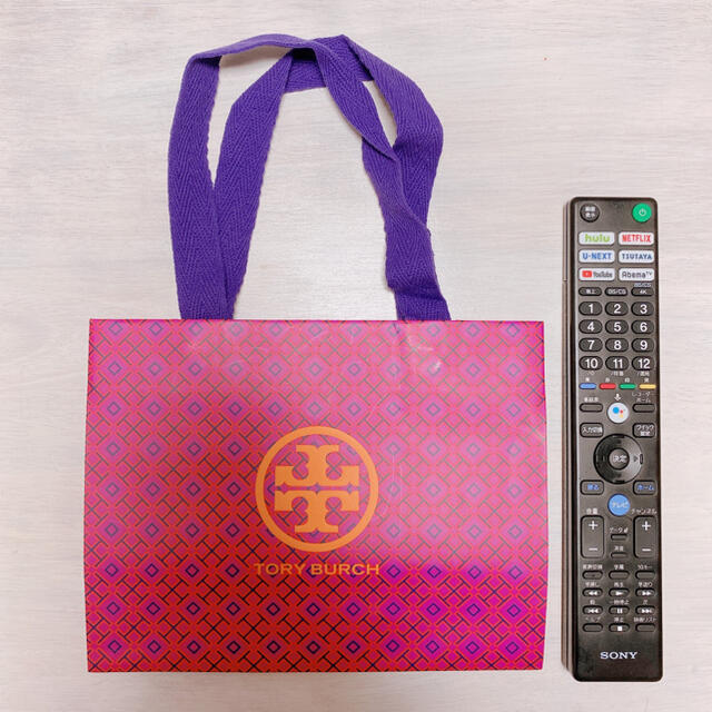 Tory Burch(トリーバーチ)の【美品】トリーバーチ　ショップ紙袋 レディースのバッグ(ショップ袋)の商品写真