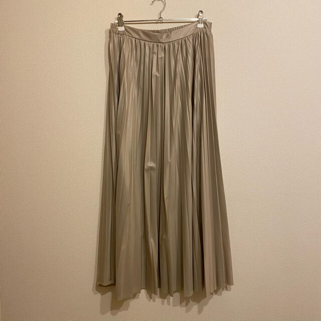 classicalelf 合皮レザーロングプリーツスカート/グレイッシュベージュ レディースのスカート(ロングスカート)の商品写真