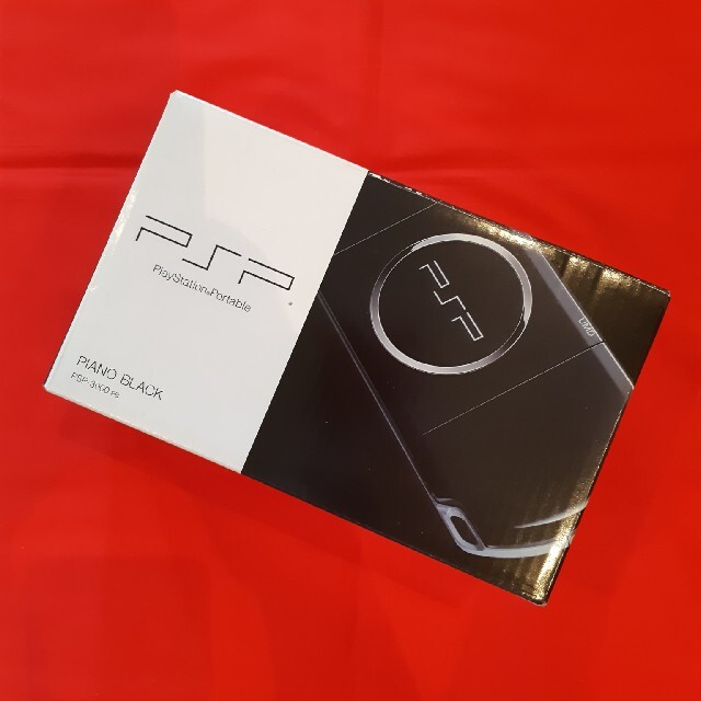 PlayStation Portable(プレイステーションポータブル)の【新品未使用】PSP-3000　ピアノブラック　PSP3000本体 エンタメ/ホビーのゲームソフト/ゲーム機本体(家庭用ゲーム機本体)の商品写真