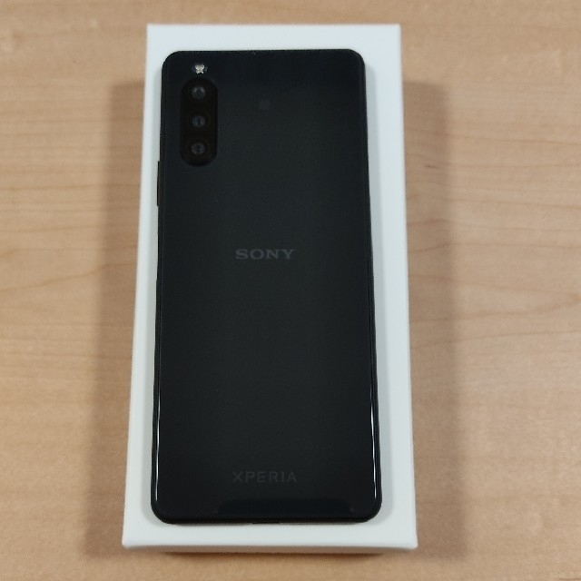 Xperia(エクスペリア)のGW値引き【格安　傷あり】xperia 10ⅱ　ブラック スマホ/家電/カメラのスマートフォン/携帯電話(スマートフォン本体)の商品写真