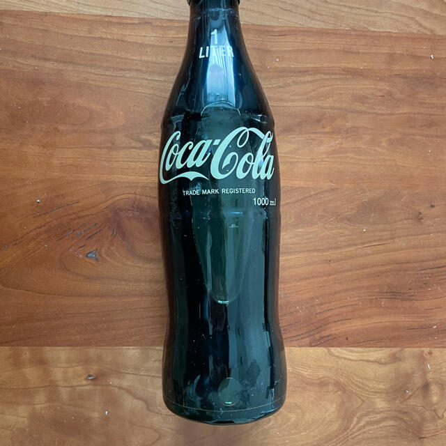 コカ・コーラ(コカコーラ)のコカコーラ　1リッターボトル エンタメ/ホビーのコレクション(その他)の商品写真