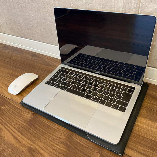 Apple(アップル)の13.3インチ MacBook Pro 2018 512GB マウス、ケース付き スマホ/家電/カメラのPC/タブレット(ノートPC)の商品写真