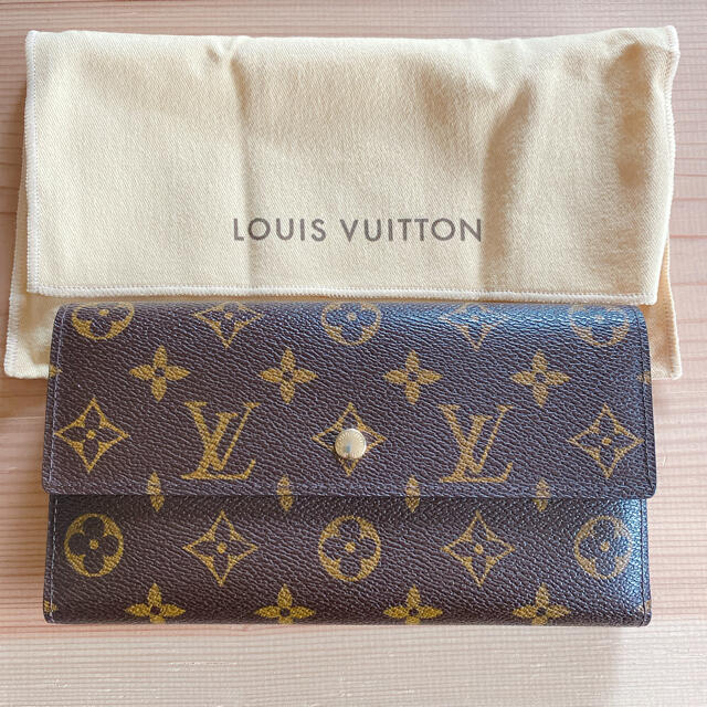 LOUIS VUITTON(ルイヴィトン)のルイヴィトン　三つ折り　長財布 レディースのファッション小物(財布)の商品写真