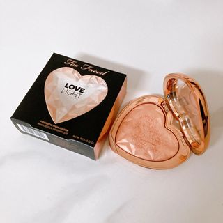 トゥフェイス(Too Faced)のトゥーフェイスド　ラブライトハイライター　レイオブライト(フェイスカラー)