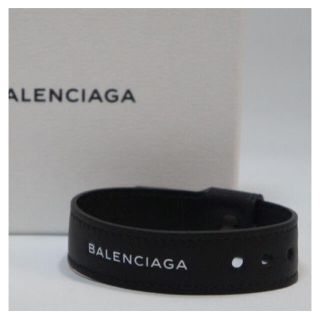 バレンシアガ(Balenciaga)の【早い者勝ち】BALENCIAGA ロゴ入りレザーブレスレット(ブレスレット)