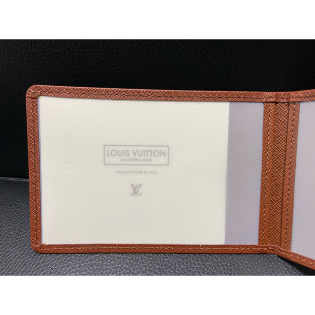 LOUIS VUITTON(ルイヴィトン)の【再値下げ】LOUIS VUITTON  カードケース【新品未使用】 メンズのファッション小物(名刺入れ/定期入れ)の商品写真