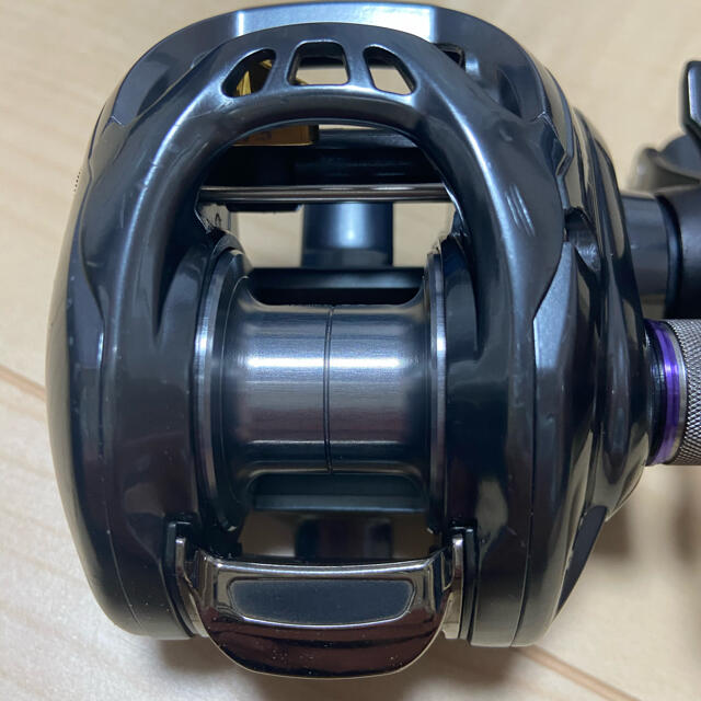 DAIWA(ダイワ)のタトゥーラsv tw  新品ラインセット スポーツ/アウトドアのフィッシング(リール)の商品写真