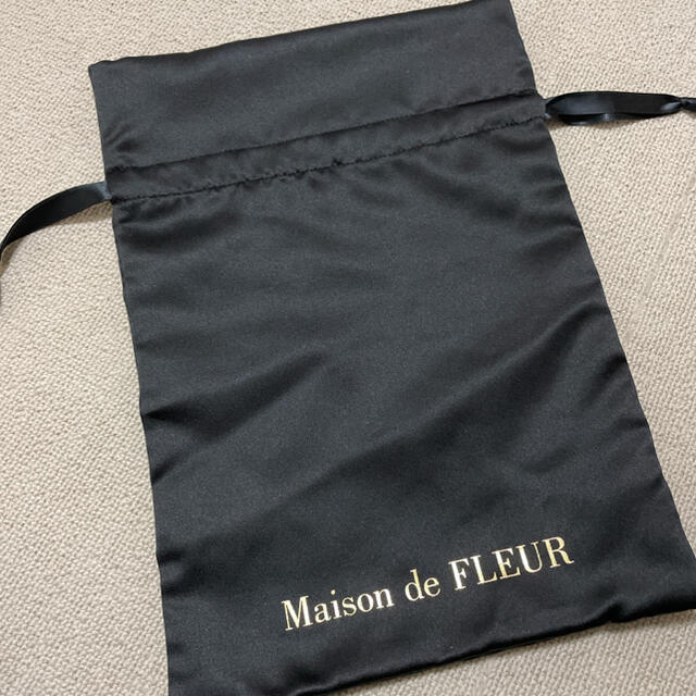 Maison de FLEUR(メゾンドフルール)の新品♡maison de FLEUR 巾着 レディースのファッション小物(ポーチ)の商品写真