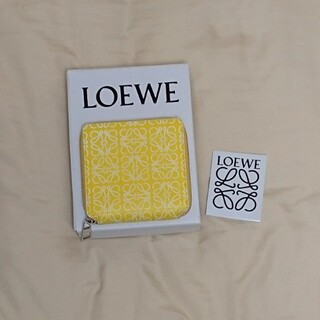 ロエベ(LOEWE)の【るん様専用】LOEWE 財布 二つ折り イエロー 黄色(財布)