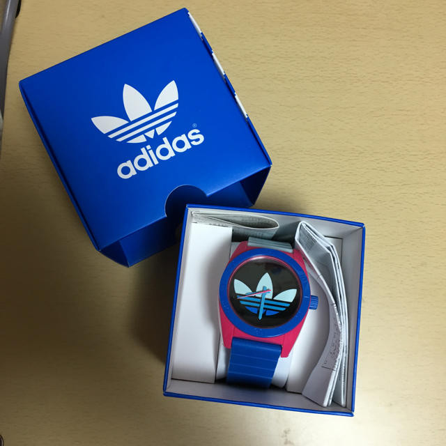 アディダス  adidas  腕時計  時計