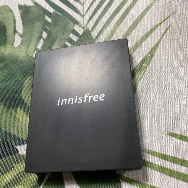 Innisfree(イニスフリー)のみーたん様専用　イニスフリー　アイシャドウパレット コスメ/美容のベースメイク/化粧品(アイシャドウ)の商品写真