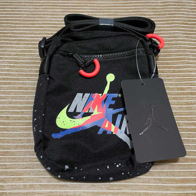 NIKE(ナイキ)のジョーダン　ショルダーバッグ　サックバック メンズのバッグ(ショルダーバッグ)の商品写真