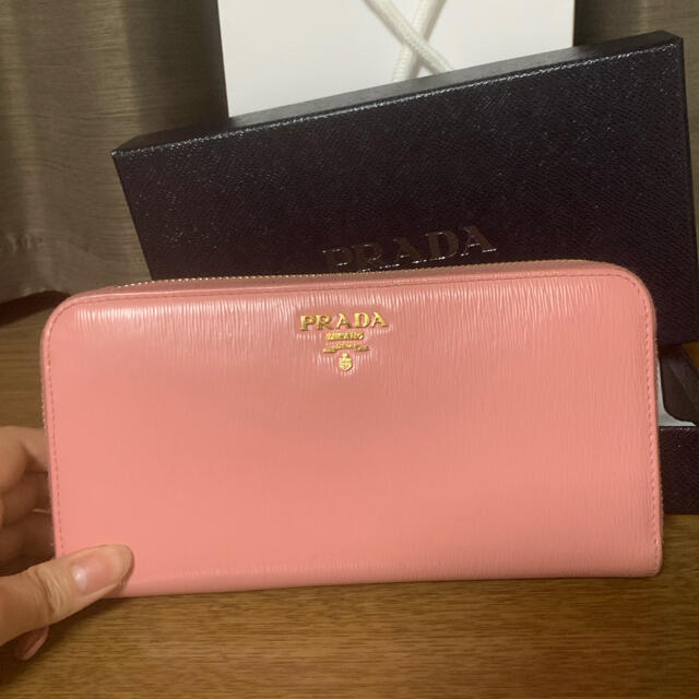 PRADA(プラダ)のプラダの長財布（美品） レディースのファッション小物(財布)の商品写真