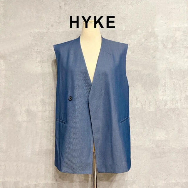 HYKE(ハイク)のHYKE ハイク ベスト ジレ おしゃれ  ロゴ レディースのトップス(ベスト/ジレ)の商品写真