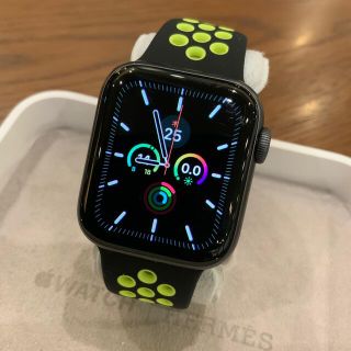 アップルウォッチ(Apple Watch)のApple Watch series4 40mm GPS(腕時計(デジタル))