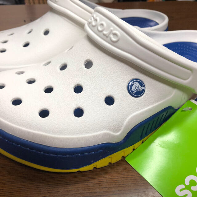 crocs(クロックス)のクロックス(crocs)　新品タグ付　フロントコート メンズの靴/シューズ(サンダル)の商品写真