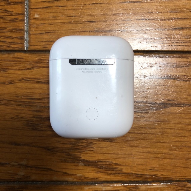 Apple(アップル)のApple AirPods エアポッズ　第1世代 スマホ/家電/カメラのオーディオ機器(ヘッドフォン/イヤフォン)の商品写真