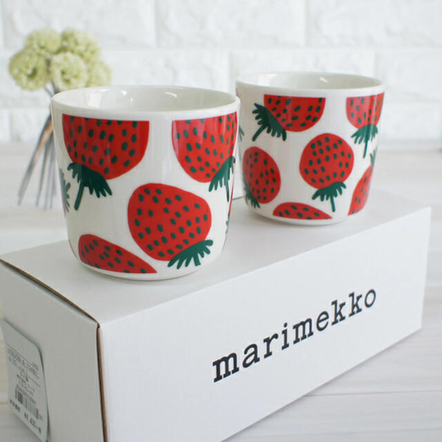 marimekko(マリメッコ)のマリメッコ marimekko マンシッカ柄 コーヒーカップ 2個セット  インテリア/住まい/日用品のキッチン/食器(グラス/カップ)の商品写真