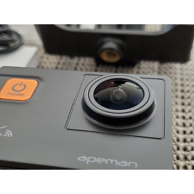 GoPro(ゴープロ)の<お徳用> 中華アクションカメラ 2点 セット apeman a80 wimus スマホ/家電/カメラのカメラ(ビデオカメラ)の商品写真