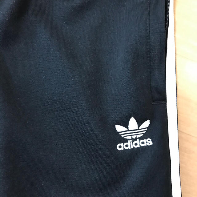 adidas トラックパンツ ジャージ　S