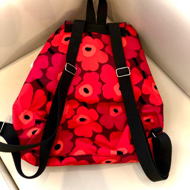 marimekko(マリメッコ)の【直営店購入】marimekko マリメッコ ウニッコ　リュック レディースのバッグ(リュック/バックパック)の商品写真