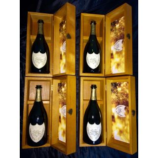 ドンペリニヨン(Dom Pérignon)のドンペリ☆ゴールド☆空ビン☆木箱付き☆4つセット☆送料込み(シャンパン/スパークリングワイン)