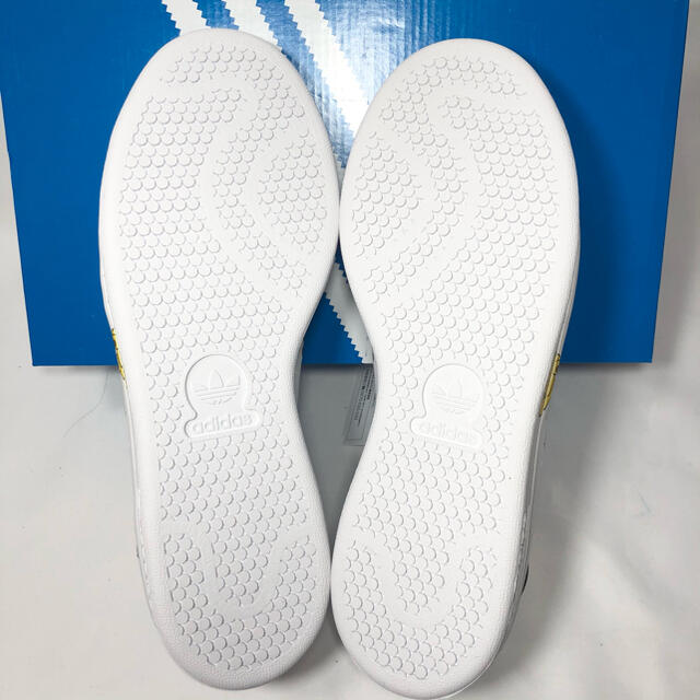 adidas(アディダス)の【新品】アディダス スタンスミス オールド ミッキー ホワイト 23.5 レディースの靴/シューズ(スニーカー)の商品写真