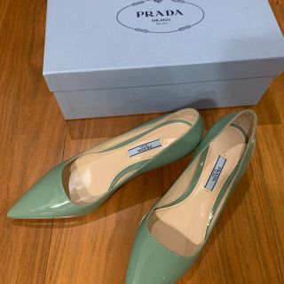 プラダ(PRADA)のプラダのエナメルパンプス(ハイヒール/パンプス)