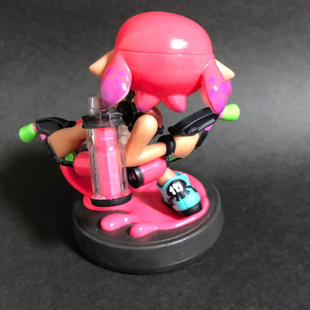 任天堂(ニンテンドウ)のamiibo スプラトゥーン2 イカガール　ピンク エンタメ/ホビーのフィギュア(ゲームキャラクター)の商品写真