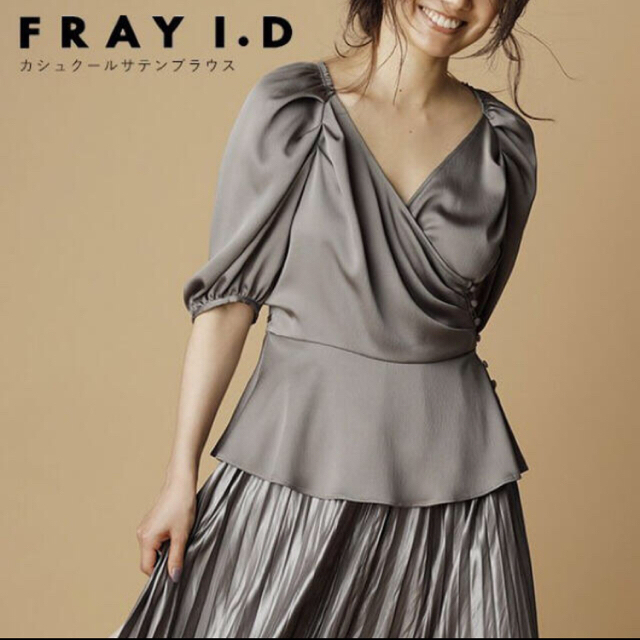 ■タグ付き■ FRAY I.D カシュクール サテンブラウス