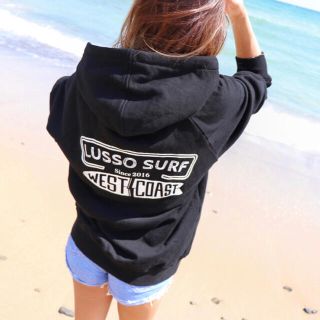 ステューシー(STUSSY)の海コーデ☆LUSSO SURF カリフォルニア　パーカー　Lサイズ☆RVCA(パーカー)