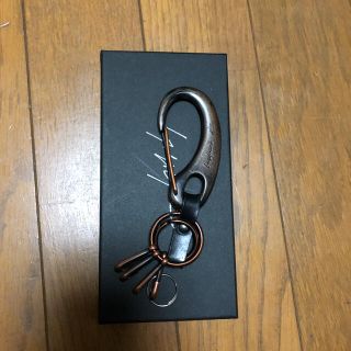 ヨウジヤマモト(Yohji Yamamoto)のYohji Yamamoto カラビナ(箱付き)(キーホルダー)