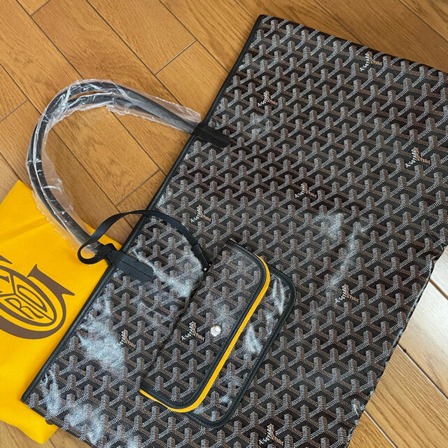 GOYARD(ゴヤール)の「29日迄coco deal様専用」新品/ ゴヤール　サンルイGMブラック  レディースのバッグ(トートバッグ)の商品写真