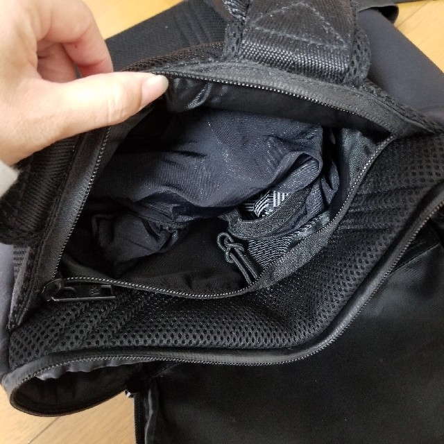 Y-3(ワイスリー)のY-3  QASA REFLEX BACKPACK  バックパック メンズのバッグ(バッグパック/リュック)の商品写真