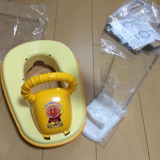 アンパンマン(アンパンマン)のアンパンマン補助便座　スタンドセット(補助便座)