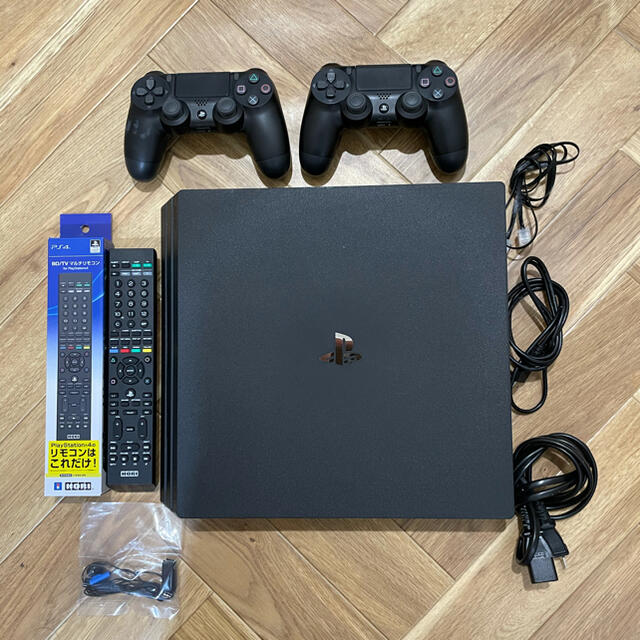 PS4 PRO CUH-7000b 1TB+PlayStation4専用リモコン