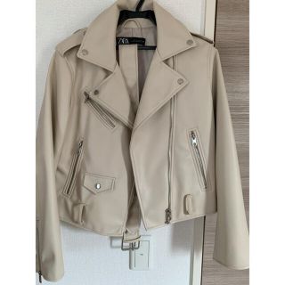 ザラ(ZARA)の【美品】ZARAライダースホワイト(ライダースジャケット)