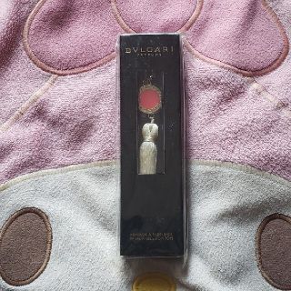 ブルガリ(BVLGARI)の『ブルガリ』ストラップ⭐パルファム非売品⭐赤白⭐フサ⭐(ストラップ/イヤホンジャック)