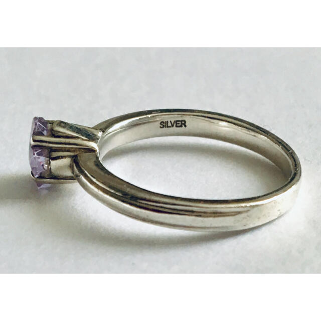 シルバー 紫 ストーン リング 中古 指輪 ジルコニア 小カケあり レディースのアクセサリー(リング(指輪))の商品写真