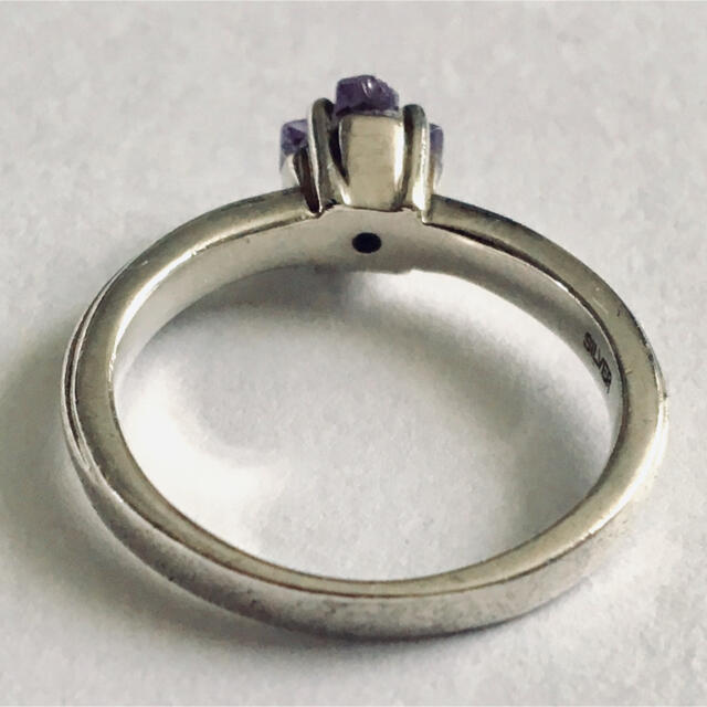 シルバー 紫 ストーン リング 中古 指輪 ジルコニア 小カケあり レディースのアクセサリー(リング(指輪))の商品写真