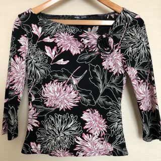 ビーシービージーマックスアズリア(BCBGMAXAZRIA)のBCBG PARIS 花柄カットソー(カットソー(長袖/七分))