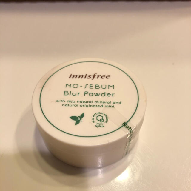 Innisfree(イニスフリー)のイニスフリー　ノーセバム　ブラーパウダー コスメ/美容のベースメイク/化粧品(フェイスパウダー)の商品写真