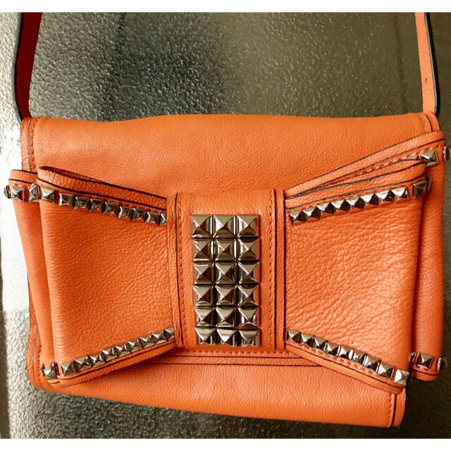 Rebecca Minkoff(レベッカミンコフ)の未使用🧡REBECCAMINKOFF✨可愛いリボンデザインスタッズbag✨ レディースのバッグ(ショルダーバッグ)の商品写真