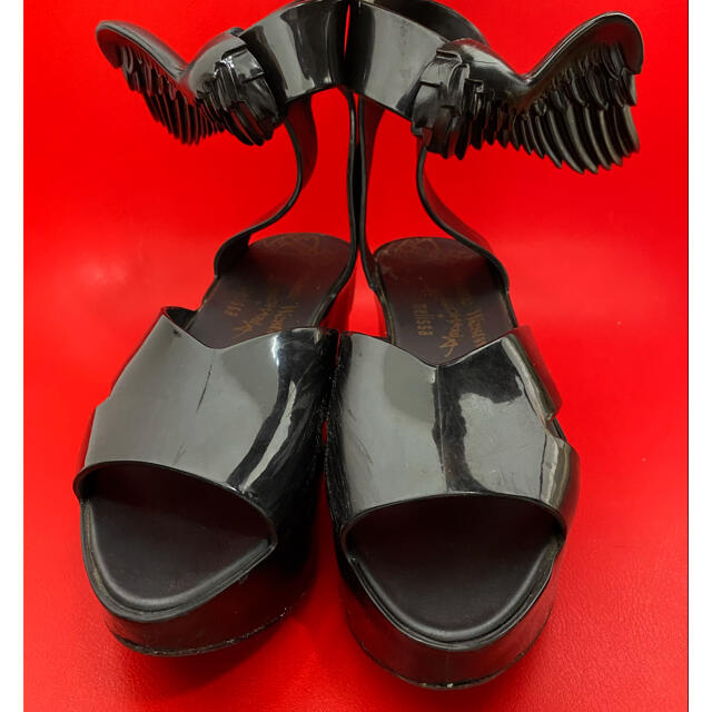Vivienne Westwood(ヴィヴィアンウエストウッド)のVivienne Westwood メリッサ ロッキンホース ウィング(難有) レディースの靴/シューズ(サンダル)の商品写真