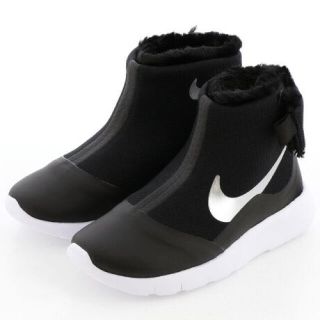 ナイキ(NIKE)のNIKE タンジュン スノーブーツ(ブーツ)