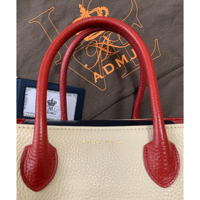 A.D.M.J.(エーディーエムジェイ)の美品　エーディーエムジェー　admj  A.D.M.J. ミニトート　トリカラー レディースのバッグ(ハンドバッグ)の商品写真