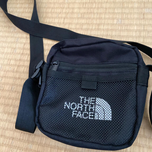 THE NORTH FACE(ザノースフェイス)のノースフェイス　ショルダー メンズのバッグ(ショルダーバッグ)の商品写真