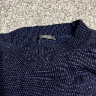 コモリ(COMOLI)のcomoli  インディゴクルーネックニット　20ss(ニット/セーター)