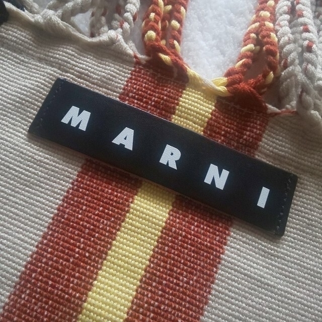 Marni(マルニ)のマルニ ハンモックバッグ エクリュ MARNI レディースのバッグ(トートバッグ)の商品写真