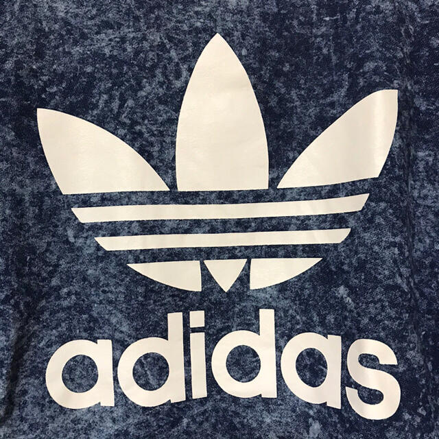 adidas(アディダス)の美品adidas アディダス ケミカルウォッシュ きゃりーぱみゅぱみゅ レディースのトップス(トレーナー/スウェット)の商品写真